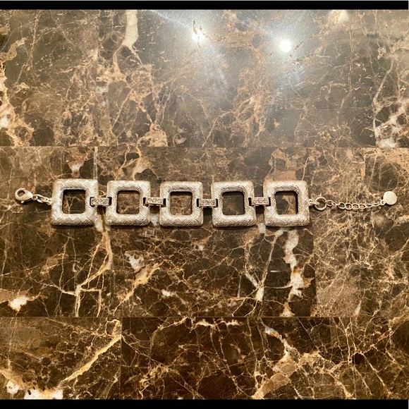 Silver Square Necklace & Bracelet - Picture 5 of 7